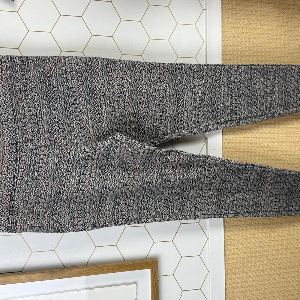Free People Gray Geometric Patterned Leggings Pull-on Leggings - Size - Medium - Picture 7 of 7